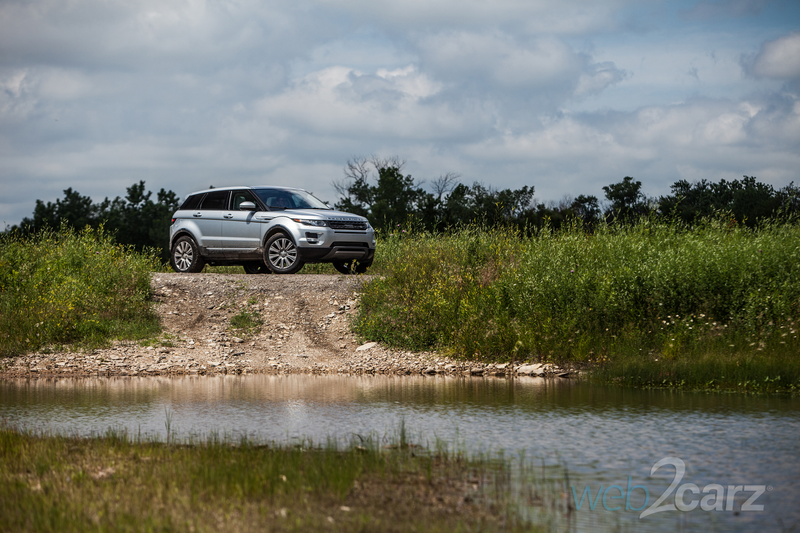 Illustration for article titled The Range Rover Evoque Isn't Just a Mall-Crawler